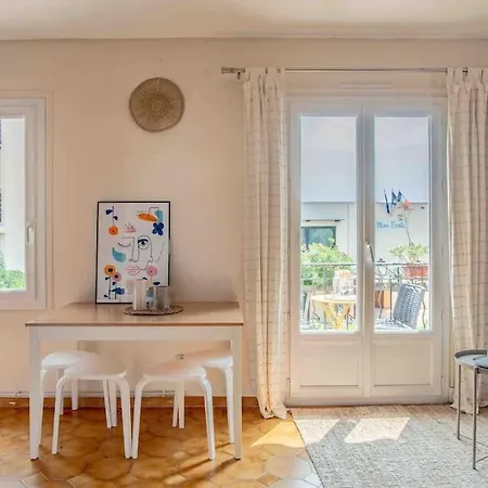 Climatise En Plein Centre Avec Balcon Appartement Saint-Jean-Cap-Ferrat